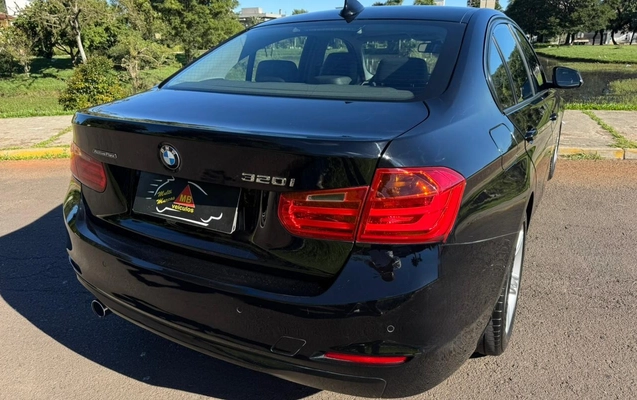 imagem-https://www.socarrao.com.br/sc-vehicle-images-prod/1033649/1777320037120-V2hhdHNBcHAgSW1hZ2UgMjAyNi0wNC0yNyBhdCAxNi4wNi4yNCAoMykuanBlZw.jpeg