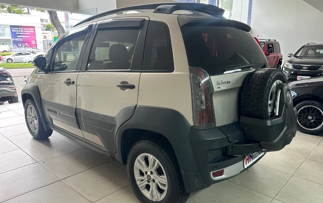 imagem-https://www.socarrao.com.br/sc-vehicle-images-prod/1034143/1777322291920-NDhhLmpwZw.jpg