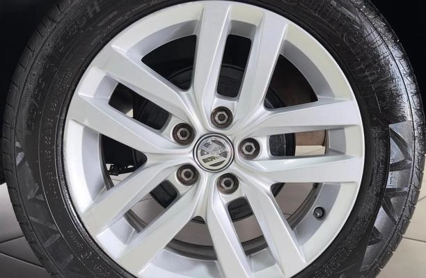 imagem-https://www.socarrao.com.br/sc-vehicle-images-prod/1034417/1788016818999-8033782_10_B_7f70fcbe24.jpeg