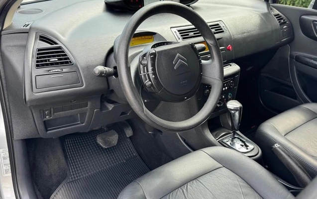imagem-https://www.socarrao.com.br/sc-vehicle-images-prod/1034705/1788962873830-8034278_8_B_d5931a8889.jpeg