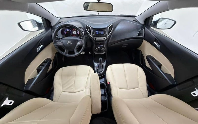 imagem-https://www.socarrao.com.br/sc-vehicle-images-prod/1035059/1784036085508-7728549_8_B_63126ace31.jpeg