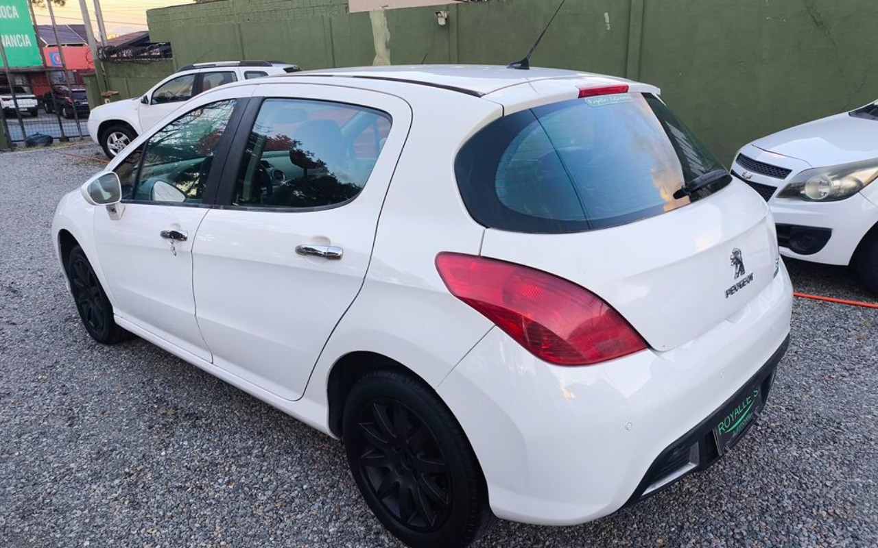 imagem-https://www.socarrao.com.br/sc-vehicle-images-prod/1035300/1778190751749-SU1HXzIwMjYwNTA3XzE3MjY0MyAoQ29weSkuanBn.jpg