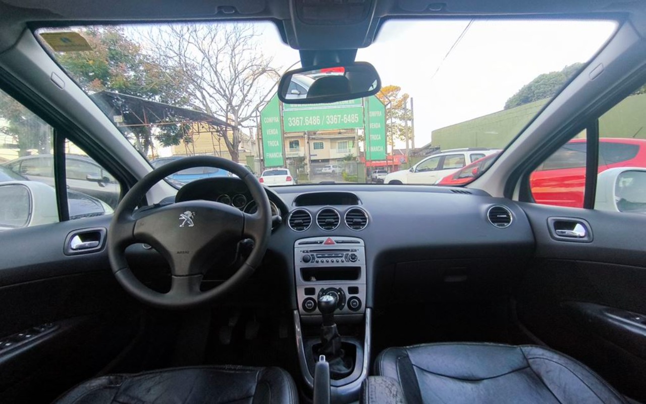 imagem-https://www.socarrao.com.br/sc-vehicle-images-prod/1035300/1778190751803-SU1HXzIwMjYwNTA3XzE3MjcwNCAoQ29weSkgLSBDb3BpYS5qcGc.jpg