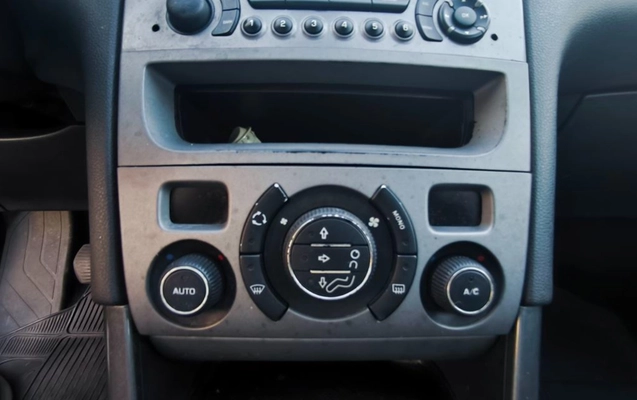 imagem-https://www.socarrao.com.br/sc-vehicle-images-prod/1035300/1778190752342-SU1HXzIwMjYwNTA3XzE3Mjc0MyAoQ29weSkuanBn.jpg