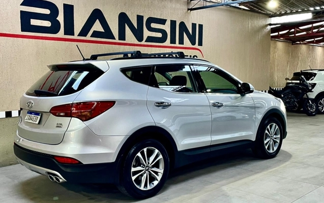 imagem-https://www.socarrao.com.br/sc-vehicle-images-prod/1035531/1777383417564-E0swyqCyqggurFQ9sxLX8rWWKAcFYM07.jpg