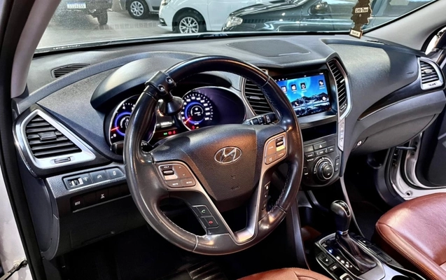 imagem-https://www.socarrao.com.br/sc-vehicle-images-prod/1035531/1777383417573-YxbRtYe7DX2NTyBICjHgiFSXTBWgwiYh.jpg