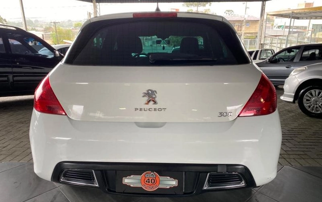 imagem-https://www.socarrao.com.br/sc-vehicle-images-prod/1035568/1780920682608-8030236_6_B_38f1b08c48.jpeg