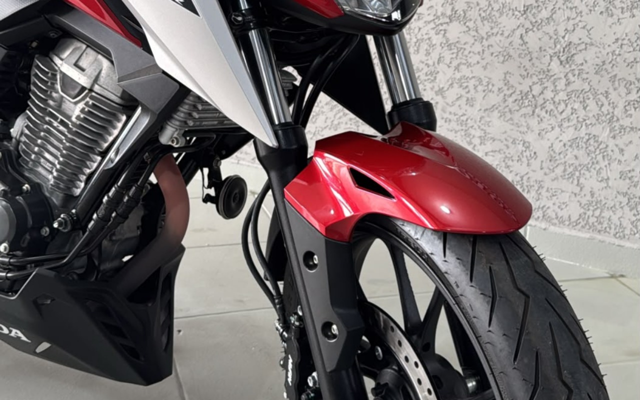 imagem-https://www.socarrao.com.br/sc-vehicle-images-prod/1035613/1790862749778-V2hhdHNBcHAgSW1hZ2UgMjAyNi0wOS0zMCBhdCAxMS4yMy41Ny5qcGVn.jpeg