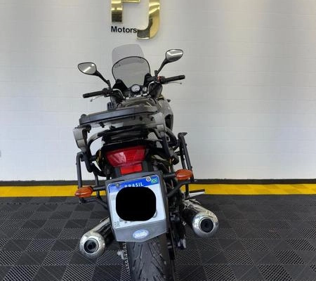 imagem-https://www.socarrao.com.br/sc-vehicle-images-prod/1035897/1790011158546-7832749_14_B_5b0b4085c4.jpeg