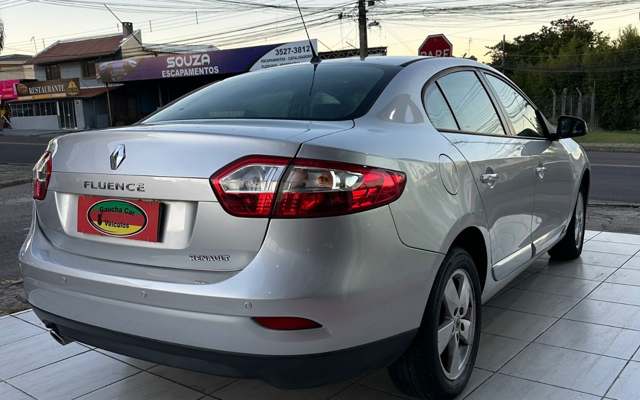imagem-https://www.socarrao.com.br/sc-vehicle-images-prod/1035921/1778589670694-ZGI1MTkxMjgtNWNlNC00MjljLTlhNGYtZDM3ZDI1NjYyNTFiLmpwZw.jpg