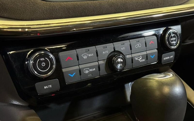 imagem-https://www.socarrao.com.br/sc-vehicle-images-prod/1035959/1788436226544-8036095_13_B_52f97d6469.jpeg