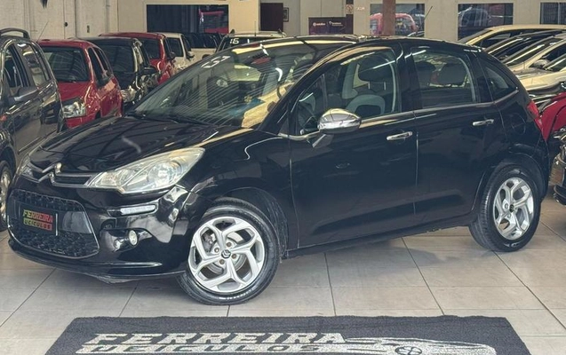 imagem-https://www.socarrao.com.br/sc-vehicle-images-prod/1036005/1786103074298-7499692_2_B_989fae6628.jpeg