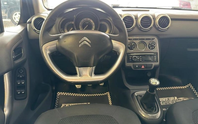 imagem-https://www.socarrao.com.br/sc-vehicle-images-prod/1036005/1786103074319-7499692_0_B_2044d33005.jpeg