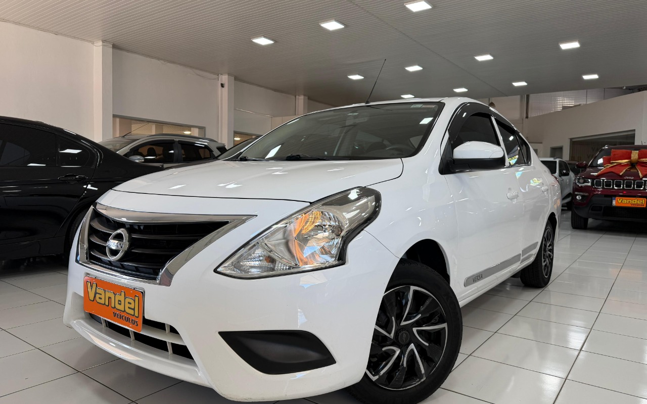 Nissan VERSA 1.0 12V FlexStart 4p Mec. na cor Branco no Sapucaia do Sul / RS - 1036050