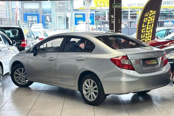 imagem-https://www.socarrao.com.br/sc-vehicle-images-prod/1036058/1788964788924-7780627_13_B_3bd183945a.jpeg