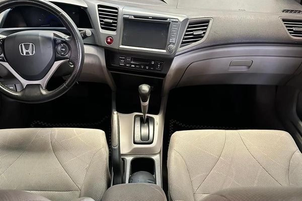 imagem-https://www.socarrao.com.br/sc-vehicle-images-prod/1036058/1788964788930-7780627_1_B_b975394a1f.jpeg