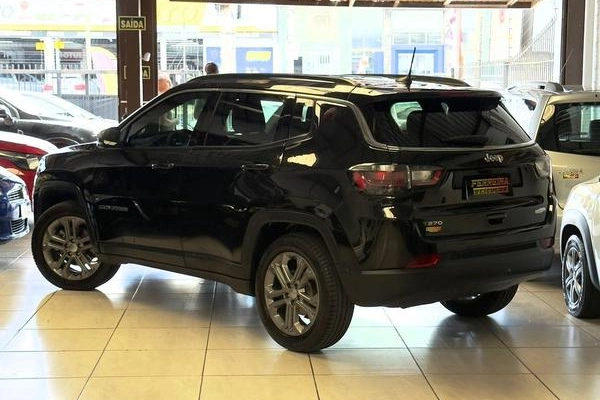 imagem-https://www.socarrao.com.br/sc-vehicle-images-prod/1036060/1786103127186-7741848_8_B_a939a0aed2.jpeg