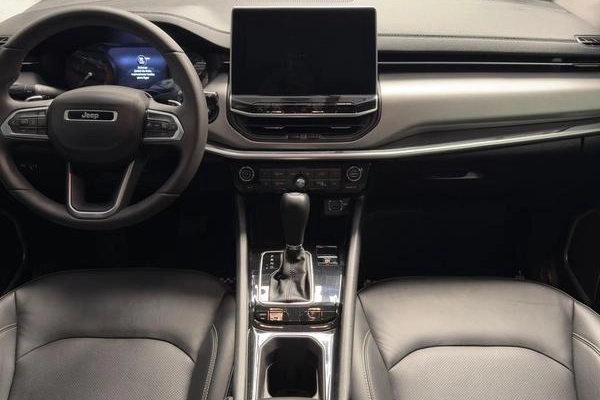 imagem-https://www.socarrao.com.br/sc-vehicle-images-prod/1036060/1786103127187-7741848_3_B_edbb4f0c70.jpeg