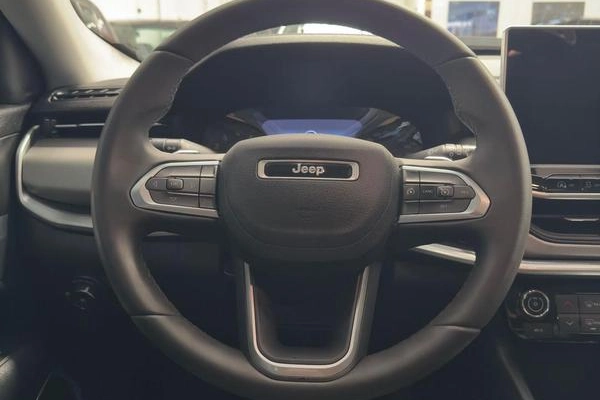 imagem-https://www.socarrao.com.br/sc-vehicle-images-prod/1036060/1786103127188-7741848_4_B_28ae1f827d.jpeg