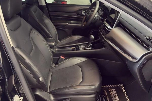 imagem-https://www.socarrao.com.br/sc-vehicle-images-prod/1036060/1786103127189-7741848_8_B_33b6a069c8.jpeg