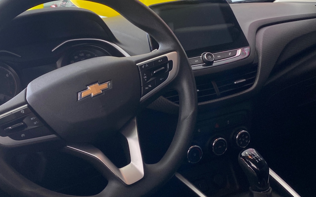 imagem-https://www.socarrao.com.br/sc-vehicle-images-prod/1036072/1779457178958-SU1HXzE3NTcuanBlZw.jpeg