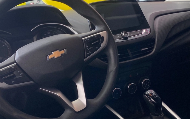 imagem-https://www.socarrao.com.br/sc-vehicle-images-prod/1036072/1779457178958-SU1HXzE3NTcuanBlZw.jpeg