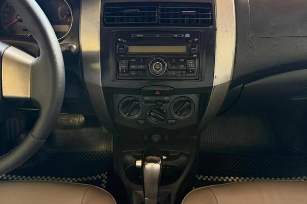 imagem-https://www.socarrao.com.br/sc-vehicle-images-prod/1036177/1777397492464-7959927_12_B_20067fbeac.jpeg