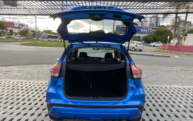 imagem-https://www.socarrao.com.br/sc-vehicle-images-prod/1036210/1777397766660-OS5qcGc.jpg