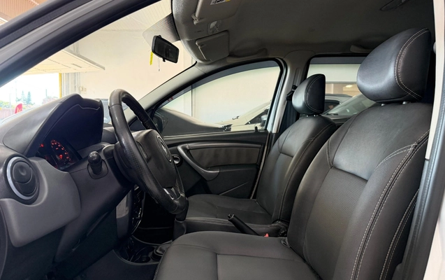 imagem-https://www.socarrao.com.br/sc-vehicle-images-prod/1036218/1777397887957-V2hhdHNBcHAgSW1hZ2UgMjAyNi0wNC0yOCBhdCAxNC4yMS4wNyAoMSkuanBlZw.jpeg