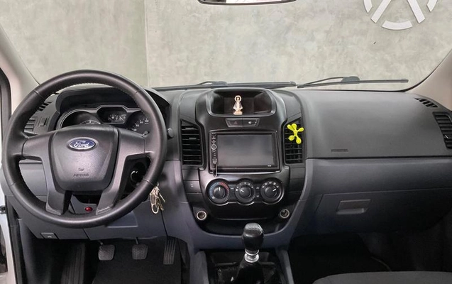 imagem-https://www.socarrao.com.br/sc-vehicle-images-prod/1036225/1789648092697-8036558_8_B_f40aa8d655.jpeg