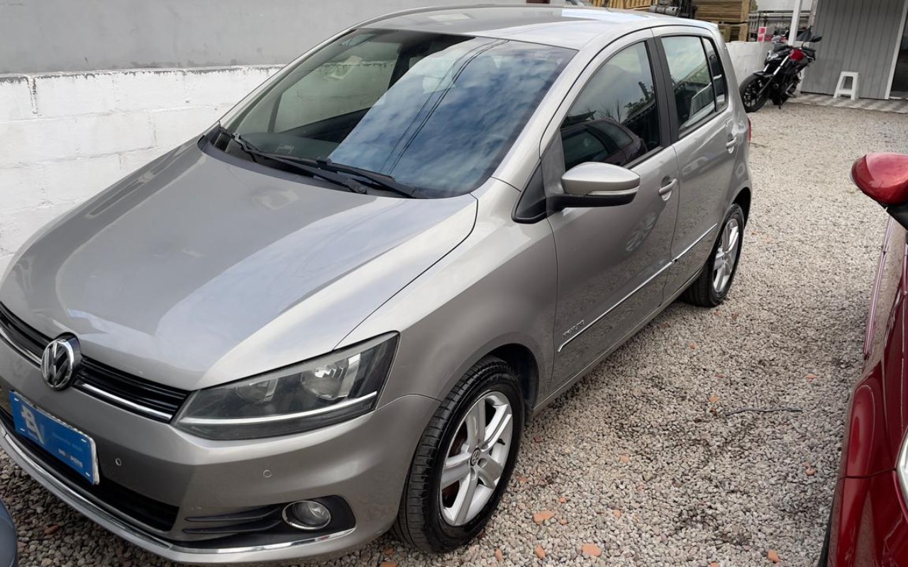 Volkswagen Fox 2015 Prata — foto 1 de 3