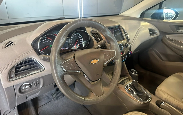 imagem-https://www.socarrao.com.br/sc-vehicle-images-prod/1036307/1777400082135-003_1af245575c81ba89f960b4c69f593cc4.jpeg