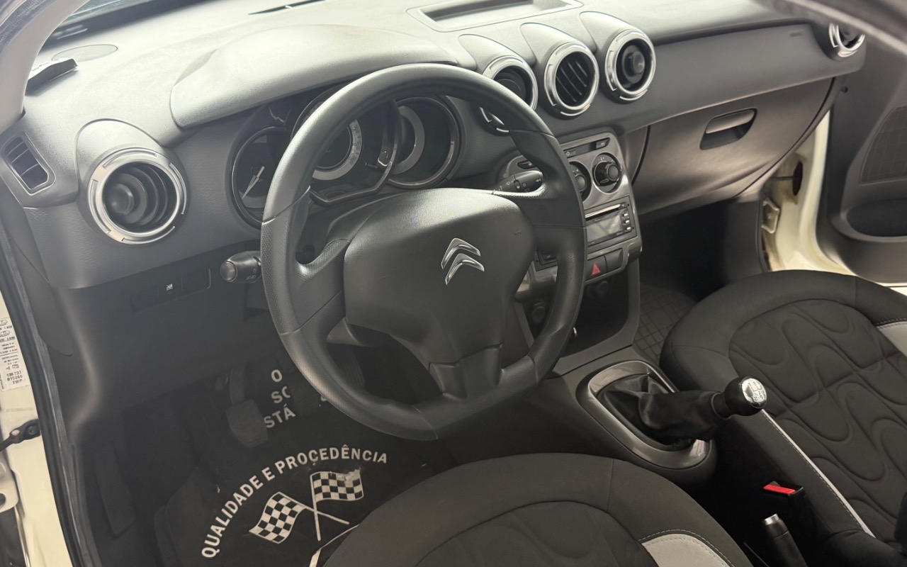 imagem-https://www.socarrao.com.br/sc-vehicle-images-prod/1036391/1777401458437-SU1HXzUyMjEuanBlZw.jpeg