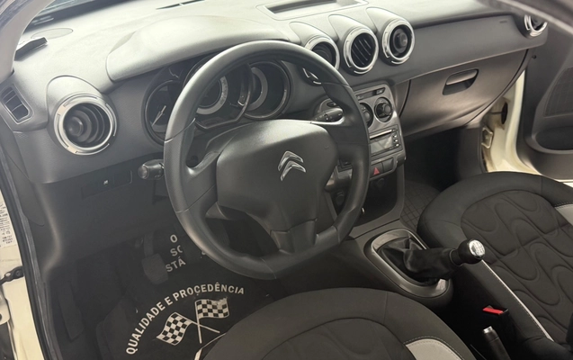 imagem-https://www.socarrao.com.br/sc-vehicle-images-prod/1036391/1777401458437-SU1HXzUyMjEuanBlZw.jpeg