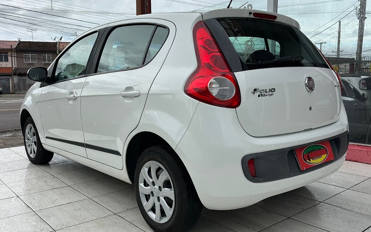 imagem-https://www.socarrao.com.br/sc-vehicle-images-prod/1036440/1777907498791-ZDdiNmFlN2QtYThmZS00MWY4LTllMWEtZjQyZjYyYjg0M2RkLmpwZWc.jpeg