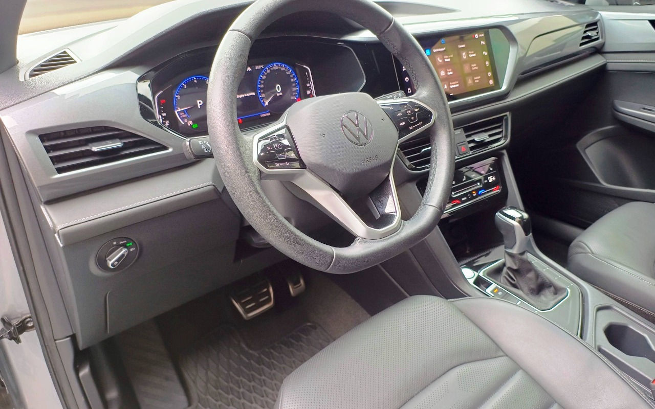 imagem-https://www.socarrao.com.br/sc-vehicle-images-prod/1036489/1777403631958-VlcgVEFPUyAxLjQgMjUwIFRTSSBUT1RBTCBGTEVYIEhJR0hMSU5FIDIwMjQgUFJBVEEgMTQuanBn.jpg