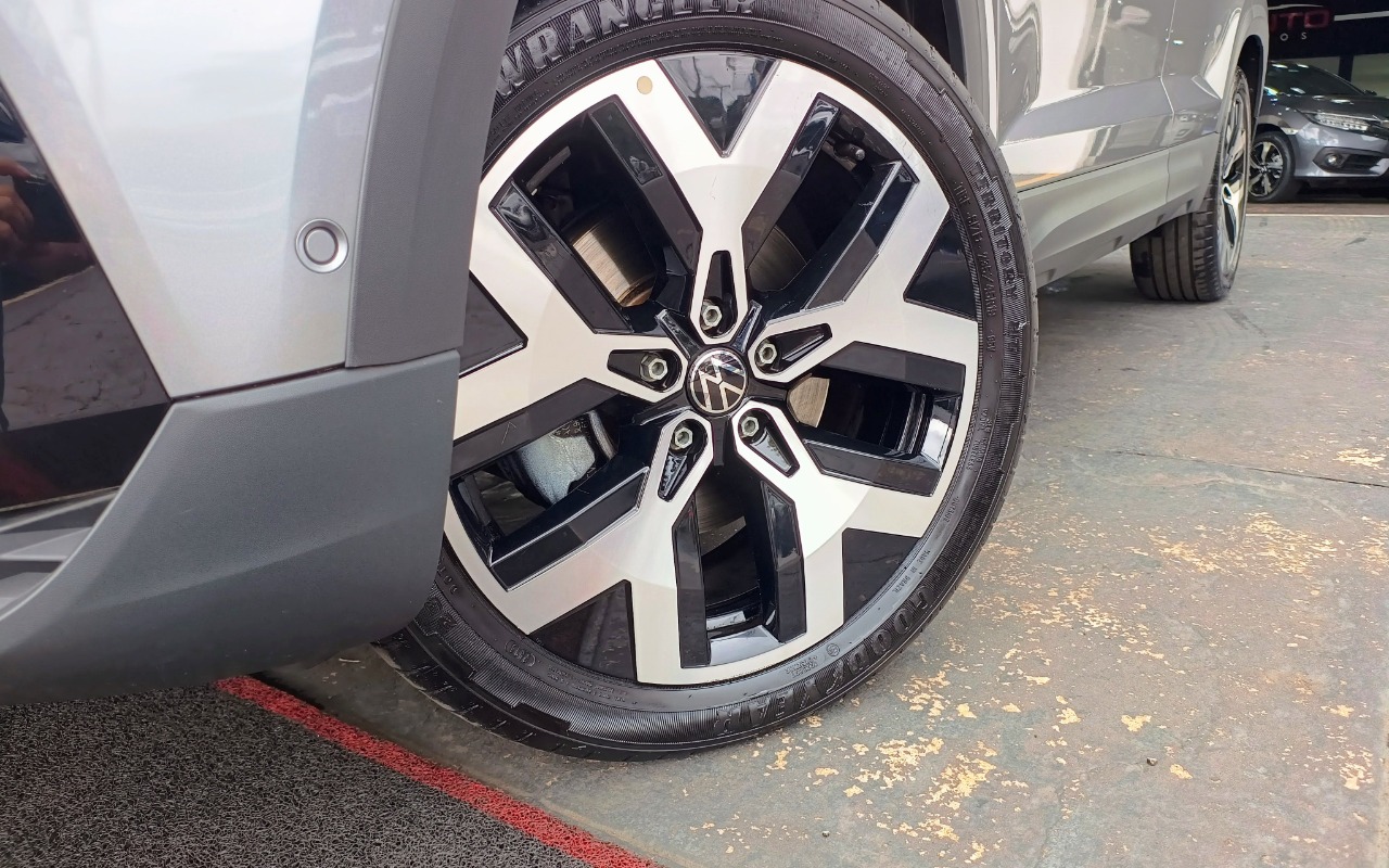 imagem-https://www.socarrao.com.br/sc-vehicle-images-prod/1036489/1777403632859-VlcgVEFPUyAxLjQgMjUwIFRTSSBUT1RBTCBGTEVYIEhJR0hMSU5FIDIwMjQgUFJBVEEgMjEuanBn.jpg
