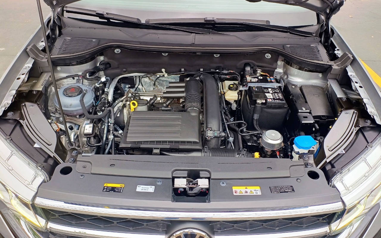 imagem-https://www.socarrao.com.br/sc-vehicle-images-prod/1036489/1777403632962-VlcgVEFPUyAxLjQgMjUwIFRTSSBUT1RBTCBGTEVYIEhJR0hMSU5FIDIwMjQgUFJBVEEgMjIuanBn.jpg