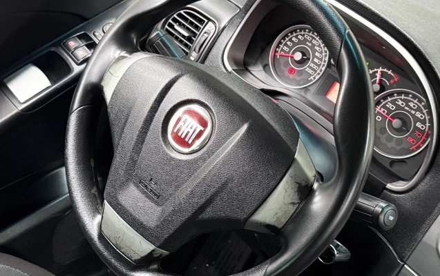 imagem-https://www.socarrao.com.br/sc-vehicle-images-prod/1036616/1777405811352-5_045113.jpg