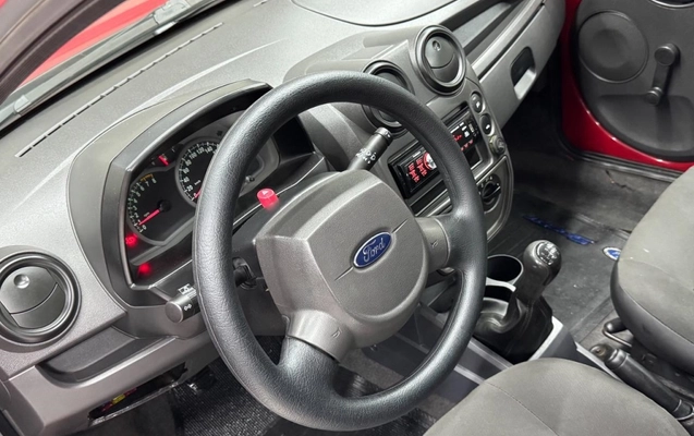 imagem-https://www.socarrao.com.br/sc-vehicle-images-prod/1036672/1777406907383-13_090636.jpg