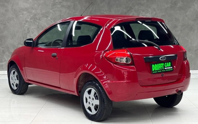 imagem-https://www.socarrao.com.br/sc-vehicle-images-prod/1036672/1777406907390-2_090636.jpg