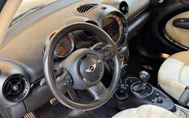 imagem-https://www.socarrao.com.br/sc-vehicle-images-prod/1036781/1777408324535-3_053534.jpg