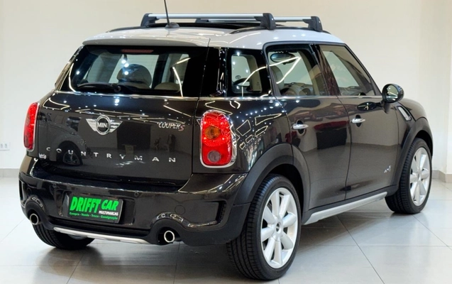 imagem-https://www.socarrao.com.br/sc-vehicle-images-prod/1036781/1777408324537-10_053534.jpg