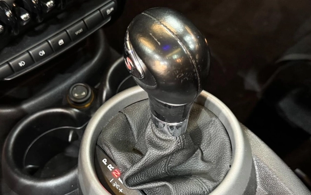 imagem-https://www.socarrao.com.br/sc-vehicle-images-prod/1036782/1777408357005-6_035929.jpg