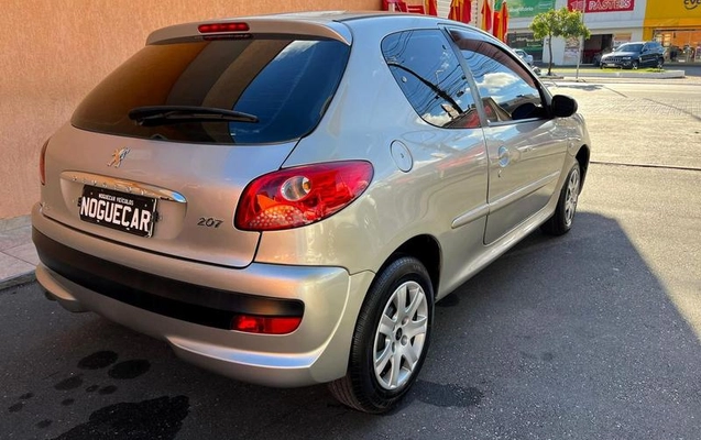 imagem-https://www.socarrao.com.br/sc-vehicle-images-prod/1036862/1778268092011-8011900_10_B_40a2ea79bf.jpeg