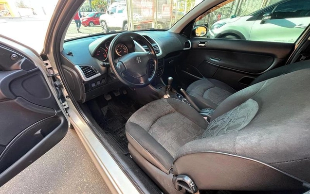 imagem-https://www.socarrao.com.br/sc-vehicle-images-prod/1036862/1778268092013-8011900_5_B_f3b6035c59.jpeg