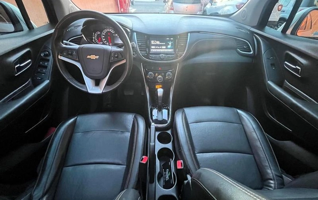imagem-https://www.socarrao.com.br/sc-vehicle-images-prod/1036884/1778268096358-8033781_10_B_aa6e56585d.jpeg