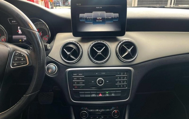 imagem-https://www.socarrao.com.br/sc-vehicle-images-prod/1036914/1783347025835-7757519_0_B_490d971cf6.jpeg