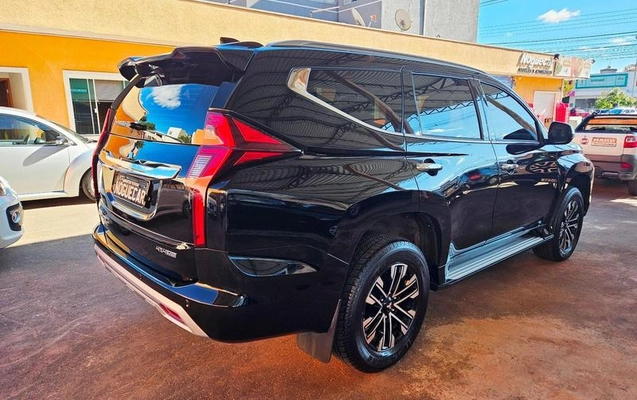 imagem-https://www.socarrao.com.br/sc-vehicle-images-prod/1036941/1788205002825-6000085_10_B_f370b3e316.jpeg