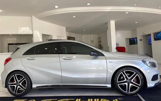 imagem-https://www.socarrao.com.br/sc-vehicle-images-prod/1037780/1792074097887-7216656_14_B_59971d0fca.jpeg